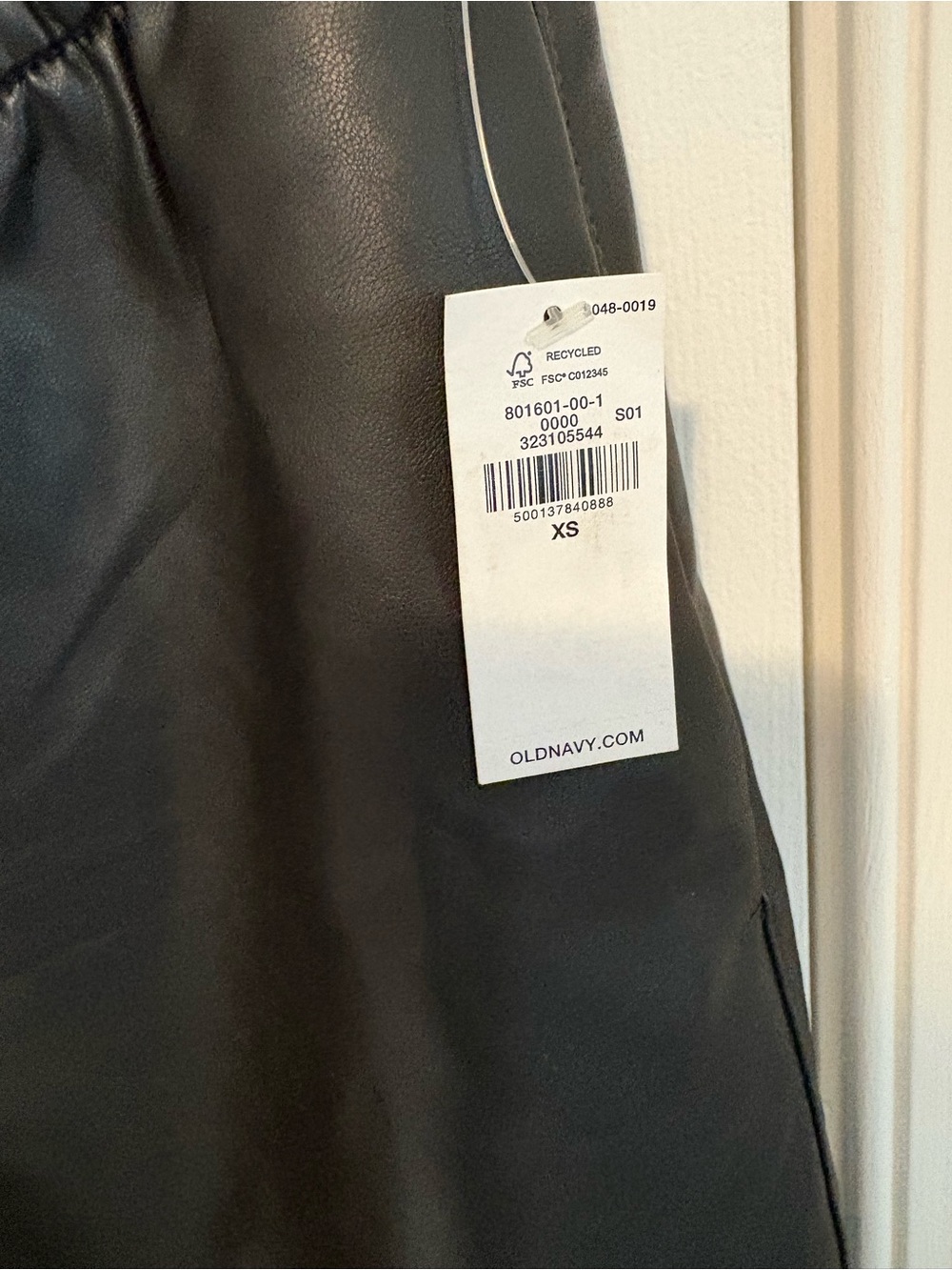Old Navy Black High-rise BILLIE STRAIGHT Faux Leather Pants - Size XS - Picture 5 of 6